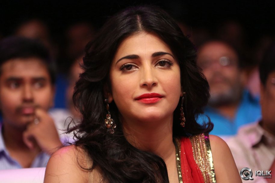 Shruti-Hassan-at-Pooja-Movie-Audio-Launch